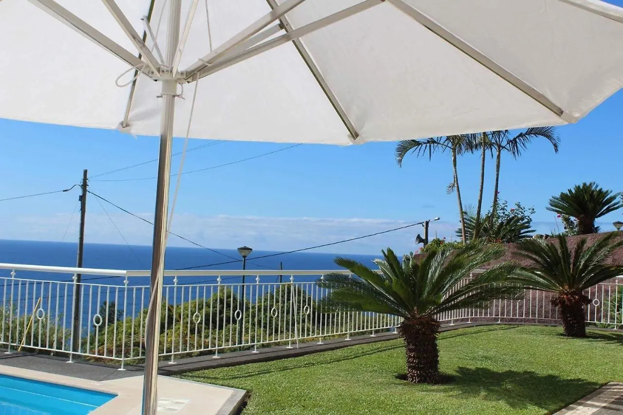 Villa Quinze - Luxurious 3 Bedroom Villa With Private Pool And Games Room & Amazing Views Πόντα Ντελγάδα 0*,  Πορτογαλία