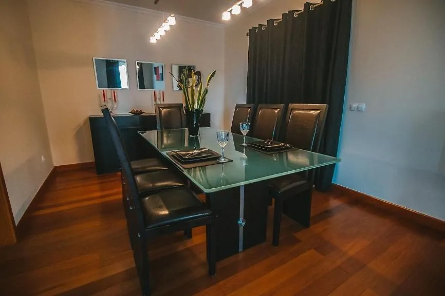 Villa Quinze - Luxurious 3 Bedroom Villa With Private Pool And Games Room & Amazing Views Πόντα Ντελγάδα