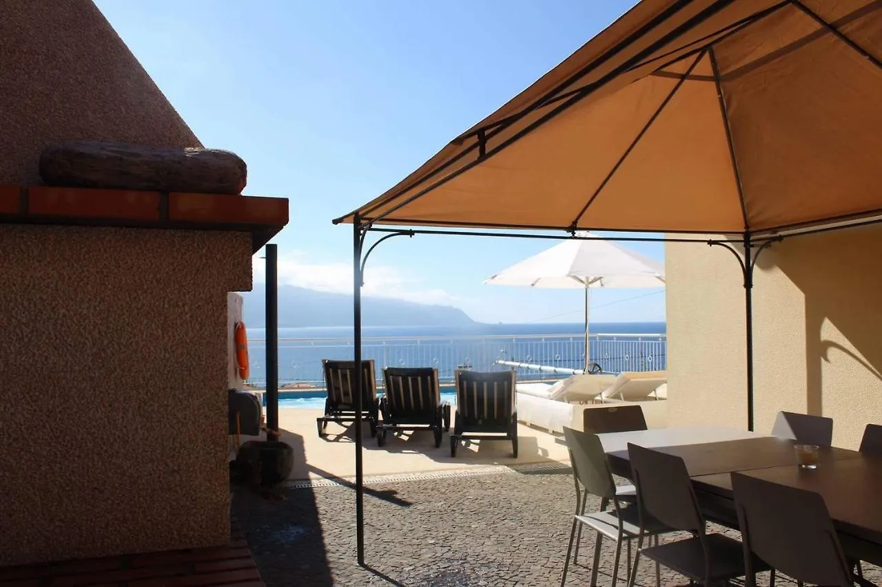 Villa Quinze - Luxurious 3 Bedroom Villa With Private Pool And Games Room & Amazing Views Πόντα Ντελγάδα