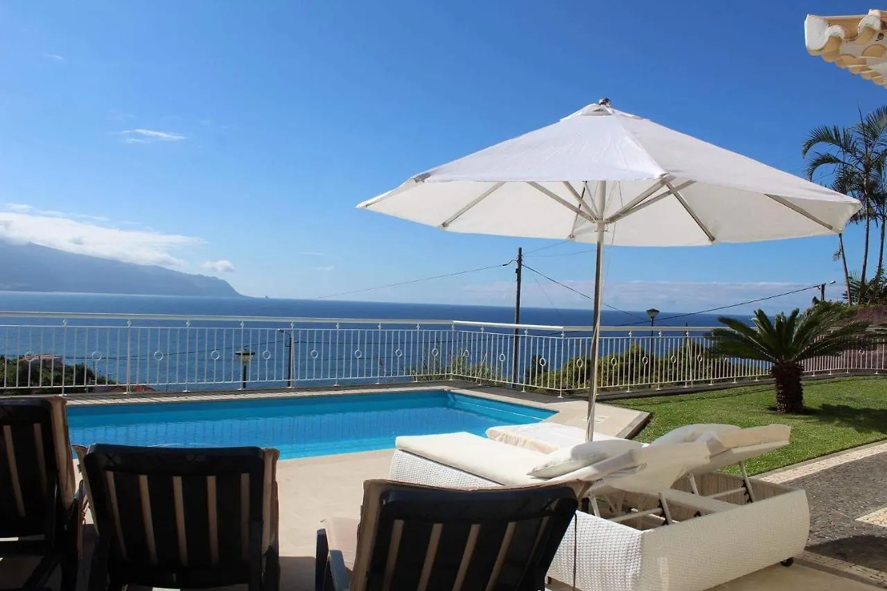 Villa Quinze - Luxurious 3 Bedroom Villa With Private Pool And Games Room & Amazing Views Πόντα Ντελγάδα Πορτογαλία